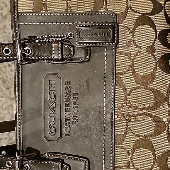 Coach Brown monogram C Logo Bag in excellent condition - Picture 2 of 9